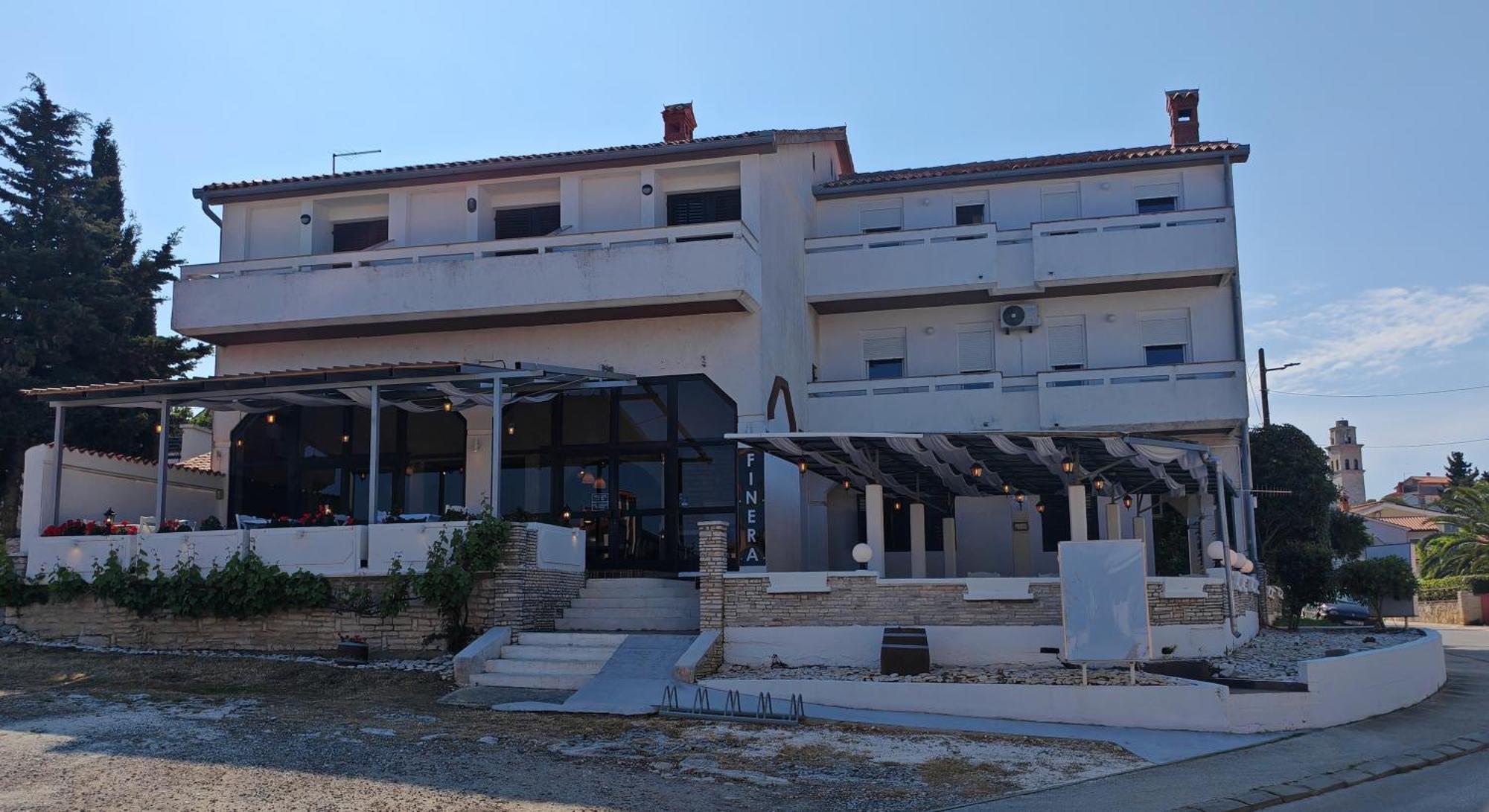 Villa Finera Premantura Eksteriør bilde